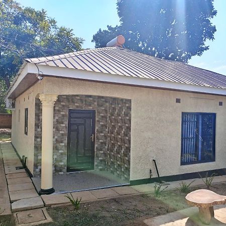 Matt Bed And Breakfast Lilongwe Ngoại thất bức ảnh