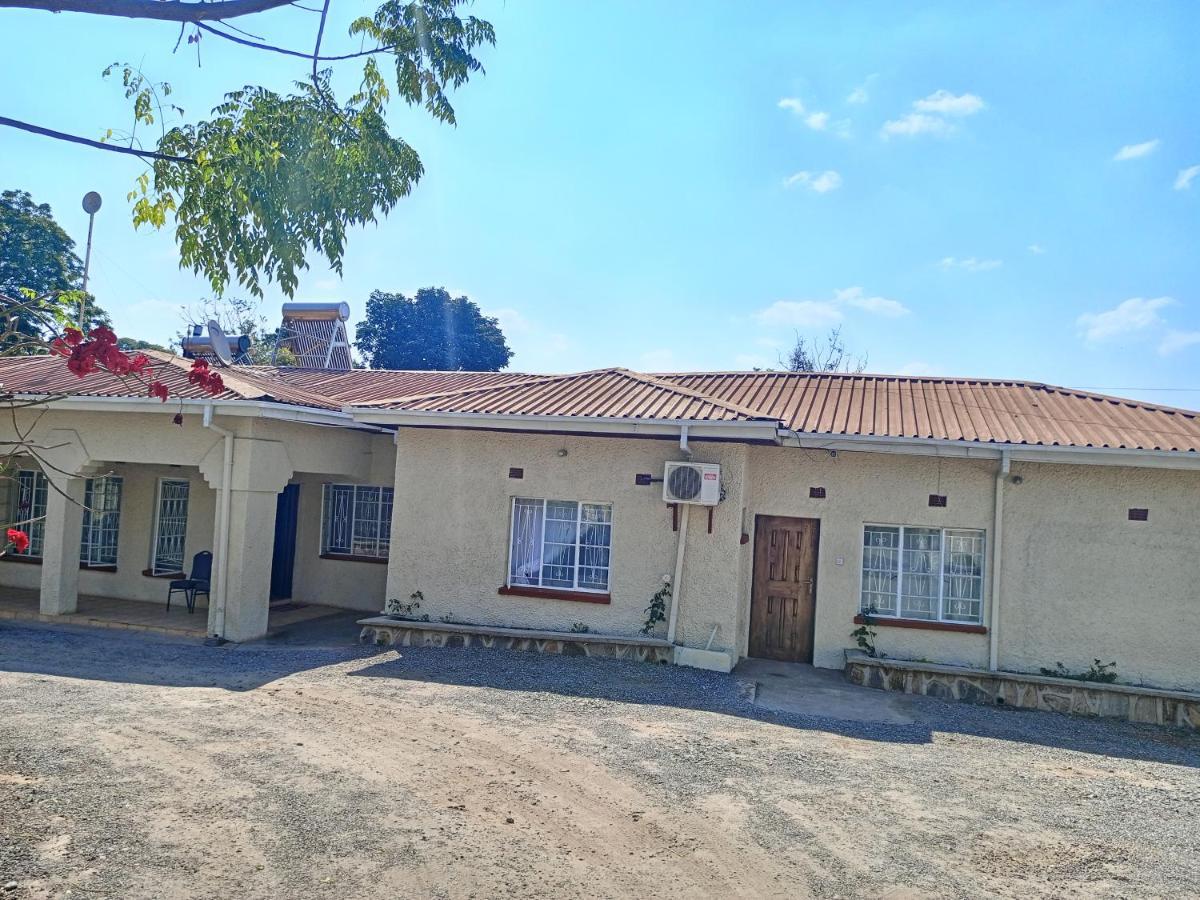 Matt Bed And Breakfast Lilongwe Ngoại thất bức ảnh